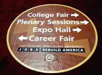 Round direction sign